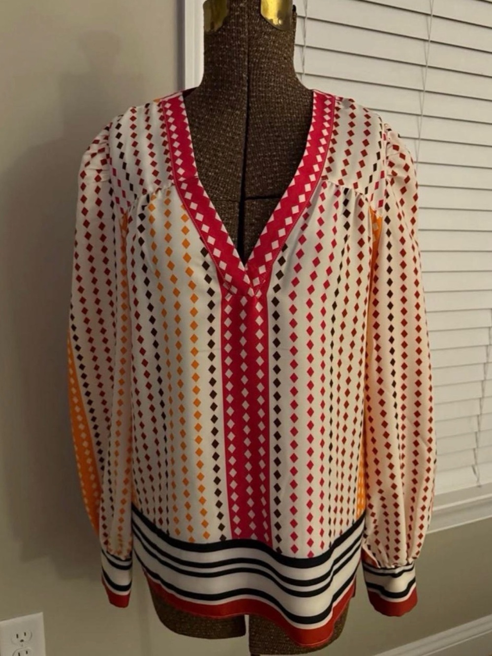 Express Cream Multi-Color Geometric V-Neck Blouse